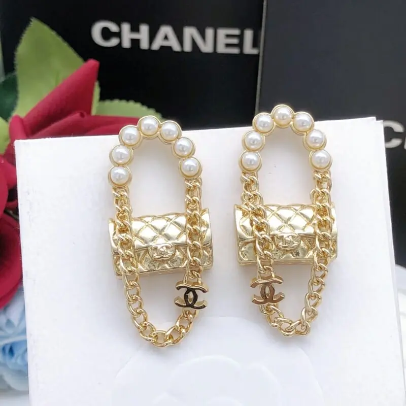 chanel boucles doreilles pour femme s_12537754